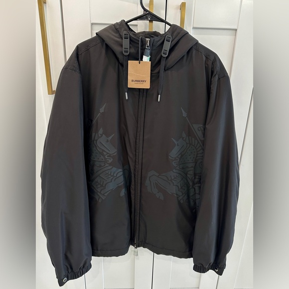 Burberry Equestrian Knight Printed Jacket - Picture 2 of 9